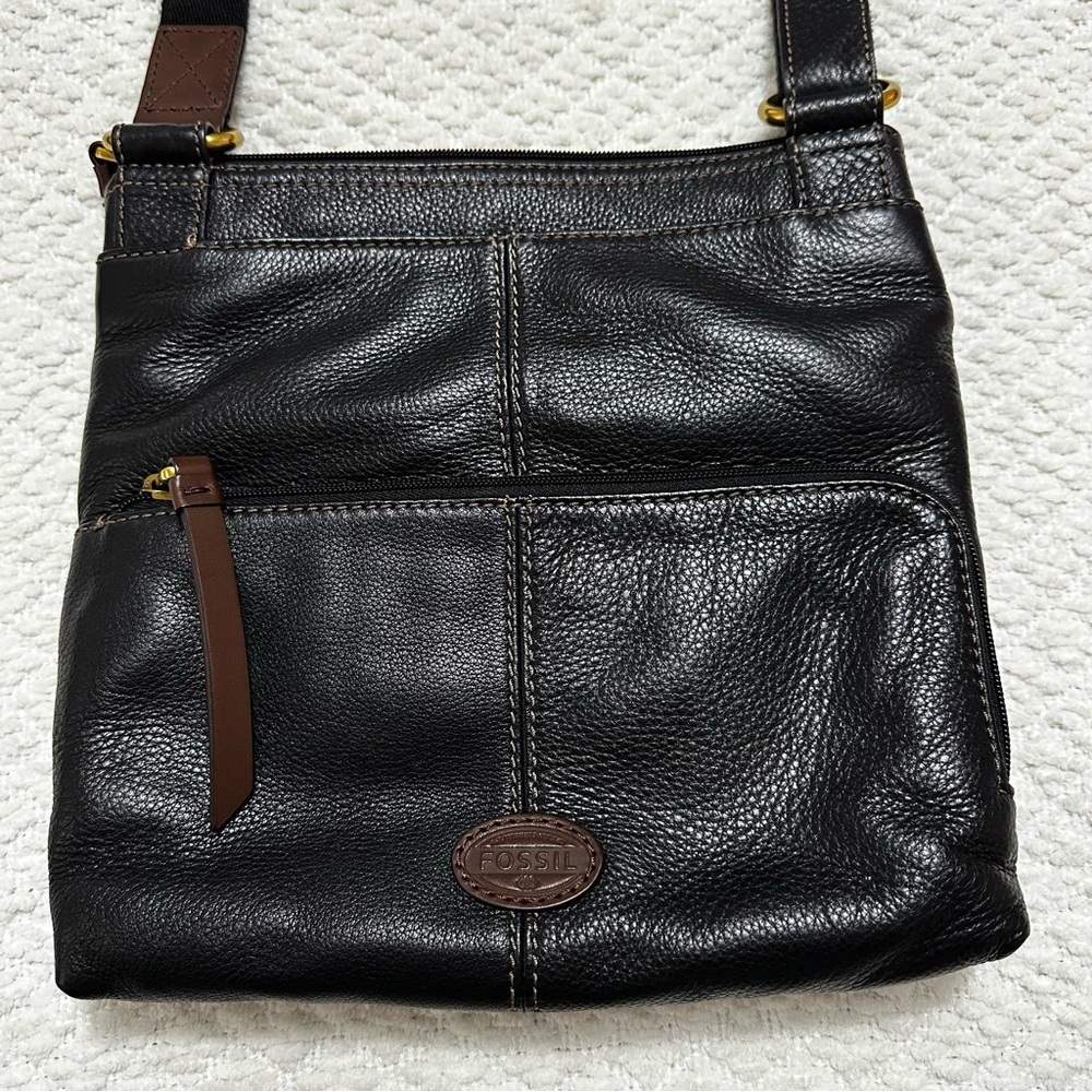 Fossil Morgan Traveler Black Soft Pebble Leather Organizer Crossbody Bag